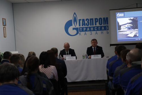 Дамир Ишкинеев провел встречу с трудовым коллективом «Нурлатгаза»