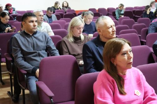 В Нурлатской гимназии прошел сход граждан