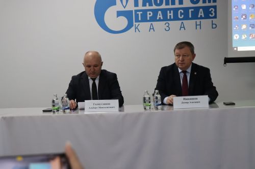 Дамир Ишкинеев провел встречу с трудовым коллективом «Нурлатгаза»