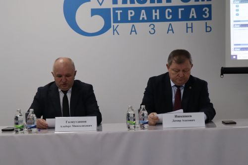 Дамир Ишкинеев провел встречу с трудовым коллективом «Нурлатгаза»
