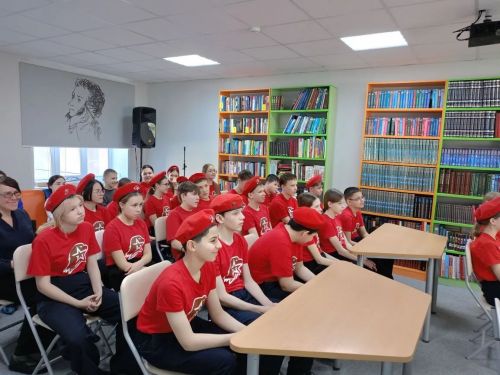 Связь поколений: в Нурлате прошел урок мужества с ветераном Афганистана