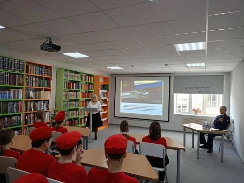 Связь поколений: в Нурлате прошел урок мужества с ветераном Афганистана