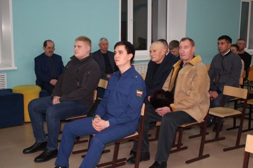 Жители микрорайона железнодорожников встретились с руководством Нурлатского района