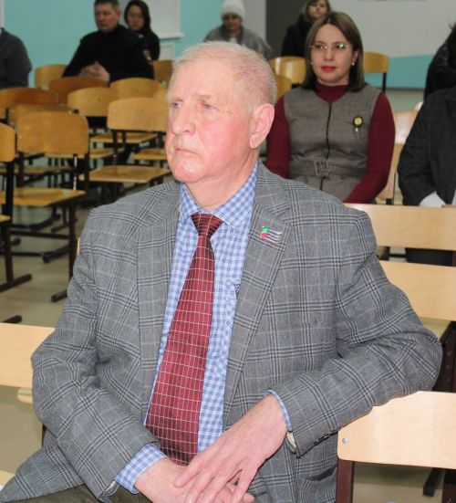 Жители микрорайона железнодорожников встретились с руководством Нурлатского района
