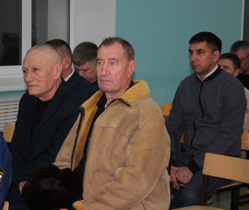 Жители микрорайона железнодорожников встретились с руководством Нурлатского района