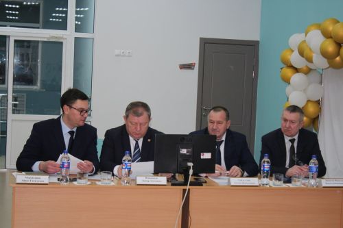 Жители микрорайона железнодорожников встретились с руководством Нурлатского района