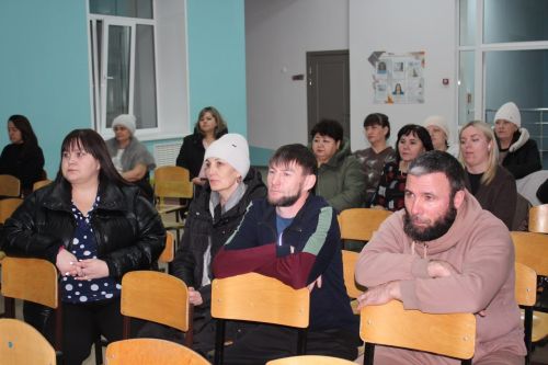 Жители микрорайона железнодорожников встретились с руководством Нурлатского района