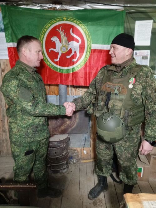 Мобилизованный боец из Нурлата с позывным Зубр удостоен медали Жукова