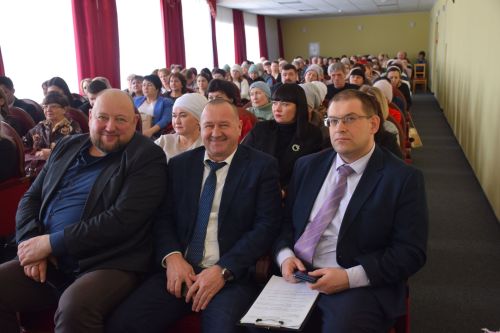 Социальные и медицинские учреждения Нурлатского района обсудили итоги года с главой района