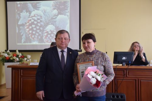 Социальные и медицинские учреждения Нурлатского района обсудили итоги года с главой района