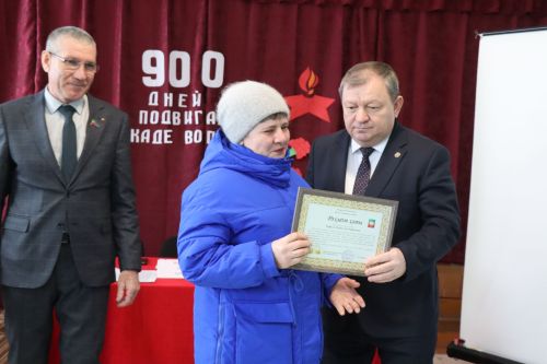 В Староальметьевском сельском поселении подвели итоги работы и вручили сертификаты на доильные аппараты