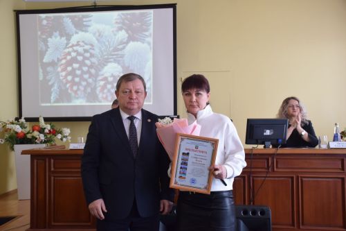 Социальные и медицинские учреждения Нурлатского района обсудили итоги года с главой района