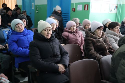 В Староальметьевском сельском поселении подвели итоги работы и вручили сертификаты на доильные аппараты