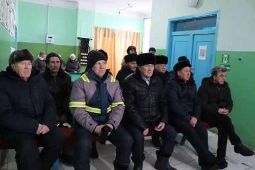 В Староальметьевском сельском поселении подвели итоги работы и вручили сертификаты на доильные аппараты