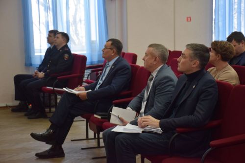 В Нурлате прошло очередное заседание комиссии по координации работы по противодействию коррупции