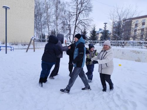 Зима в Нурлате: веселье, спорт и праздник в городских общественных пространствах