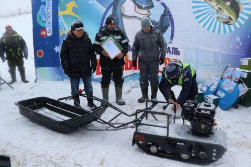 В Нурлате прошел открытый фестиваль зимней рыбалки «Балык. Нурлат 2026»