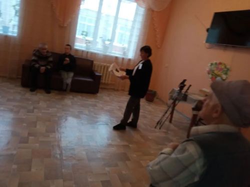 В Нурлатском доме-интернате прошло занятие по скандинавской ходьбе