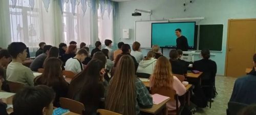 В Нурлатской гимназии прошел интенсивный практикум по математике для будущих выпускников