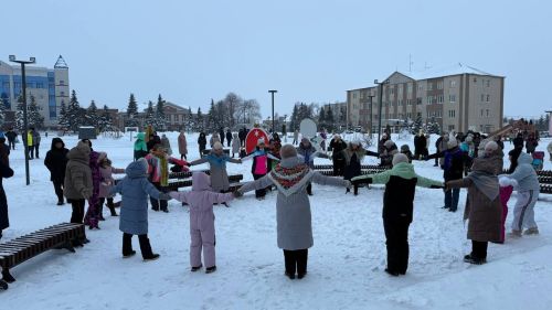 «Рождественские узоры» украсили Центральную площадь Нурлата