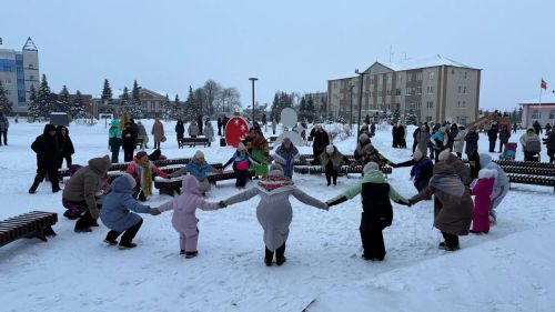 «Рождественские узоры» украсили Центральную площадь Нурлата