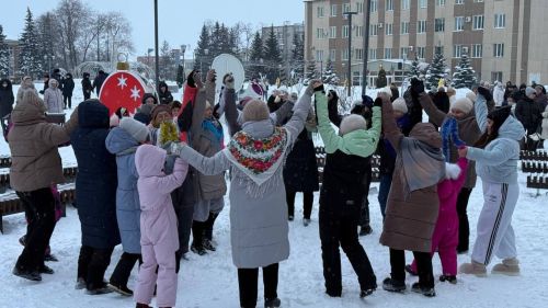 «Рождественские узоры» украсили Центральную площадь Нурлата