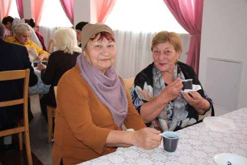 В Нурлате прошел праздничный концерт к Международному дню пожилых людей