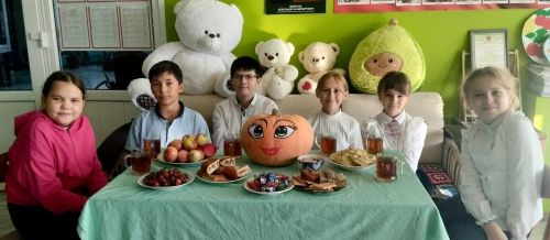 В селе Мамыково для старшего поколения устроили «Осеннее кафе»