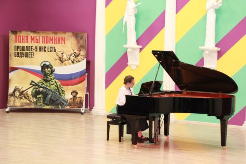 В Нурлате открыли новый цикл благотворительных концертов в поддержку бойцов