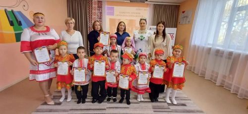 В Нурлате детский сад «Росинка» провёл фестиваль народных игр и конкурс чтецов