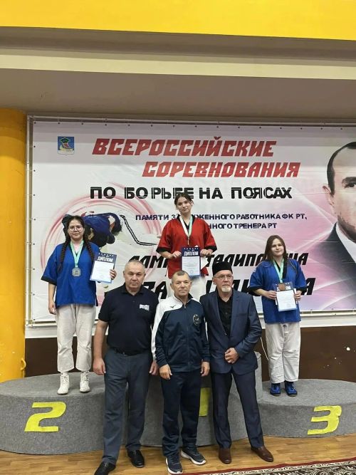 Нурлатлылар якташыбыз истәлегенә ярышларда катнаштылар