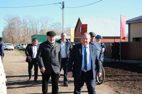 В Нурлатском районе три семьи работников нефтяного предприятия получили новое жилье