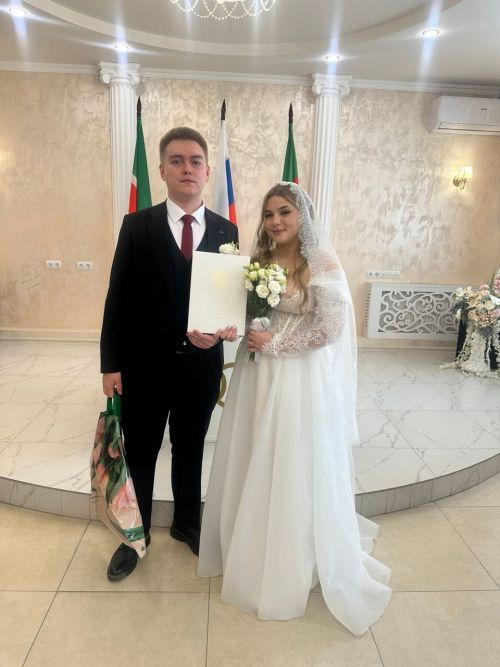 В Нурлатском районе зарегистрировали 200-ю пару молодоженов в 2026 году