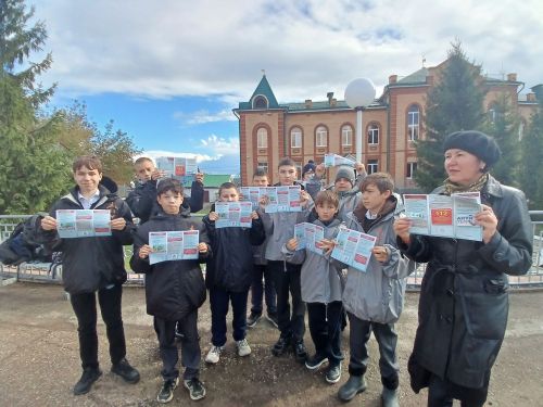 В Нурлате раздали памятки о действиях при угрозе теракта