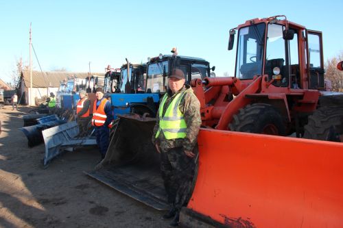 Техника УК «ЖКХ» Нурлатского района готова к зиме