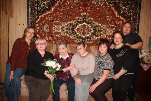 Нурлатцы навестили поэтессу Антонину Халипа в ее 85-й юбилейный год