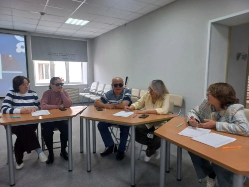Жюри конкурса «В городе Н» слушает стихи о душе
