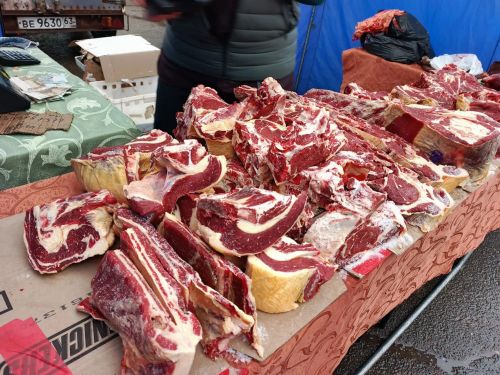 В Нурлате развернулась сельхозярмарка в рамках Декады пожилых людей