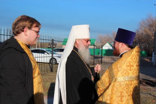 Митрополит Кирилл и епископ Филарет возглавили литургию в храме Елаура