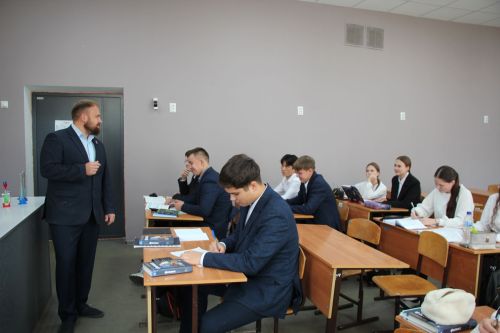 Программа «Земский учитель» помогла семье педагогов обрести новую родину