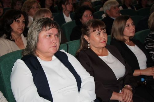 В Нурлате с особым теплом чествовали работников образования