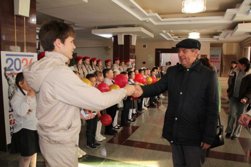 В Нурлате с особым теплом чествовали работников образования