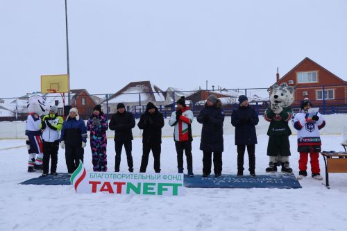 В Нурлате завершился фестиваль «Папа, мама, я – хоккейная семья»