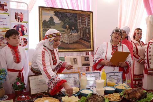 Родословная – живая история: в Нурлате прошел фестиваль семейных традиций