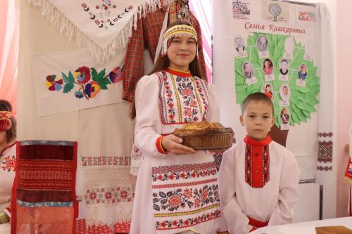 Родословная – живая история: в Нурлате прошел фестиваль семейных традиций