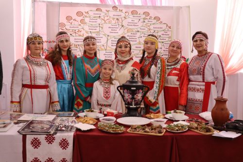 Родословная – живая история: в Нурлате прошел фестиваль семейных традиций