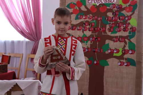 Родословная – живая история: в Нурлате прошел фестиваль семейных традиций