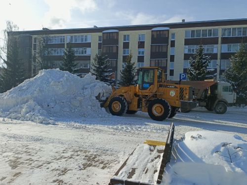 В Нурлате с начала года вывезено 20 тысяч тонн снега