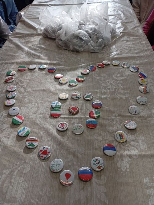 Урок добра и патриотизма: нурлатские гимназисты посетили Центр активного долголетия