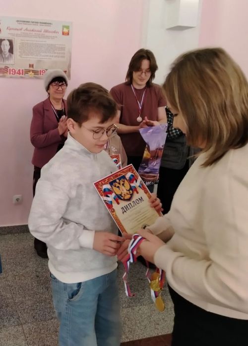 Семейные команды сразились за шахматной доской: в Нурлате определили победителя турнира «Связь поколений»